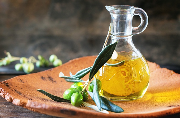 Remedios caseros de aceite de oliva para la caspa