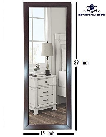 Design moderno dello specchio in piedi