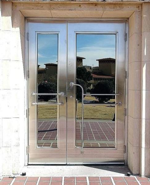 Diseño de puerta de entrada de acero