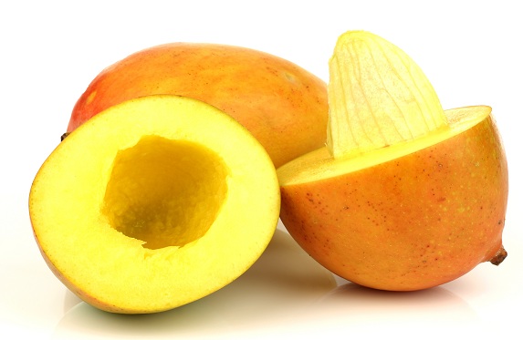 Mascarilla facial de fruta de mango para las arrugas