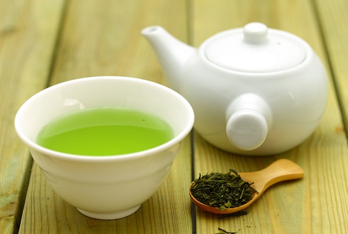 Tè verde per ridurre la pelle grassa
