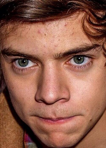 Harry Styles senza trucco 5