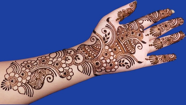 Design all'henné arabo pavone
