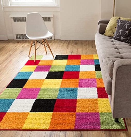 Diseños de alfombras multicolores para la habitación de los niños
