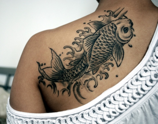 Tatuaggi di pesci Koi d'acqua
