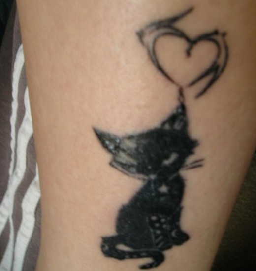 Tatuaggi Gatto Con Amore