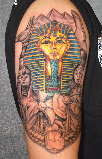 Disegni del tatuaggio del dio egizio