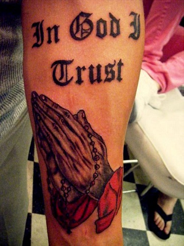 Tatuaje de Jesús en la mano