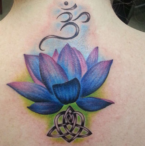 Tatuaggio di loto indù