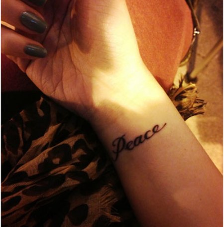 Tatuaggio Parola Pace