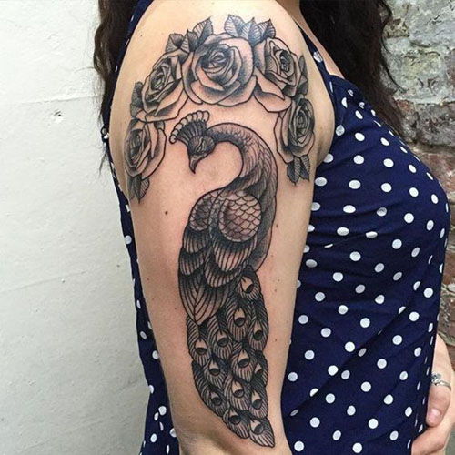 Los mejores diseños y significados de tatuajes de pavo real 10
