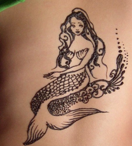 Tatuaggi permanenti a sirena per ragazze