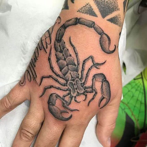 I migliori disegni del tatuaggio dello scorpione con le immagini 3
