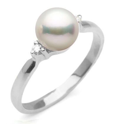 Akoya Pearl & Anello di diamanti