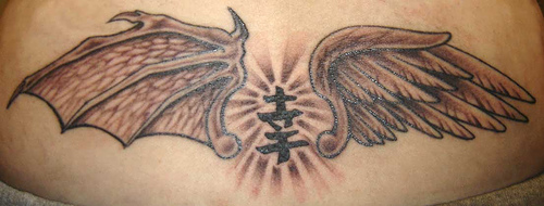Tatuaje Kanji Alado