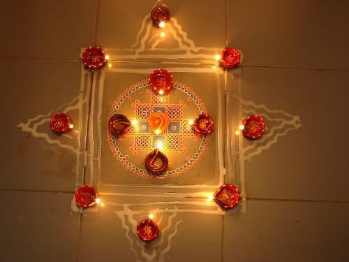 Diwali Kolam Rangoli Design con 3 tonalità