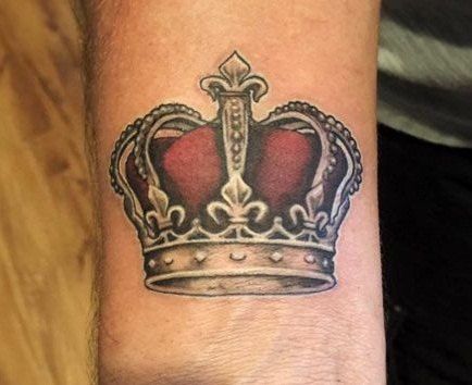Disegno del tatuaggio della corona del re