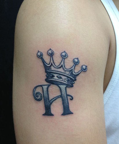 Disegni del tatuaggio della corona 9