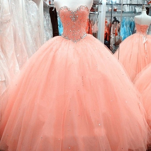 Nuevo vestido rosa elegante