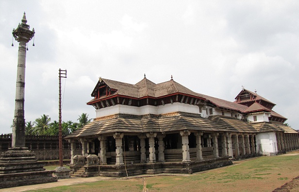 mil pilares-templo-jain_mangalore-lugares-turisticos