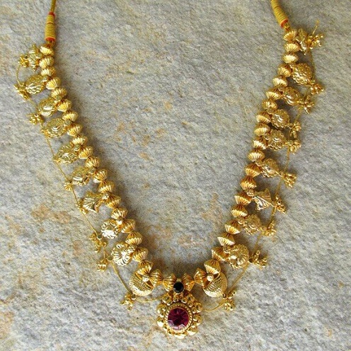 Maharashtrian Short Mangalsutra Gold