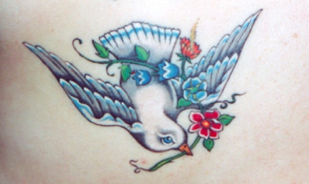 Tatuaje De Paloma Colorida