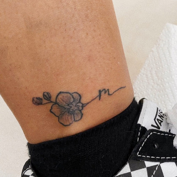 Disegni del tatuaggio floreale M