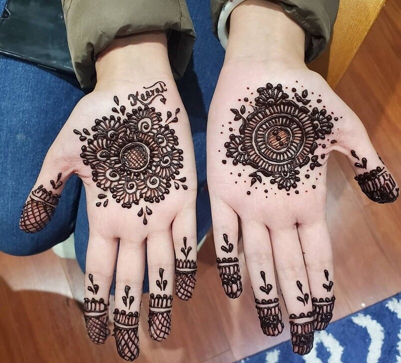 Diseño detallado de henna paquistaní