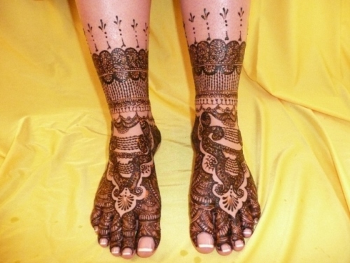 Interi piedi coperti Rajasthani Mehandi Designs