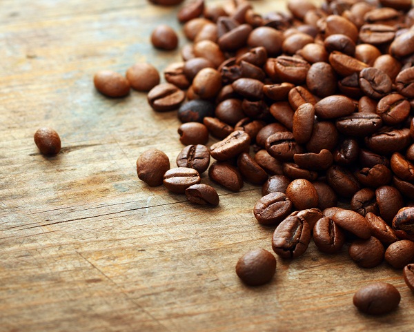 Frote con café el mejor remedio para la celulitis