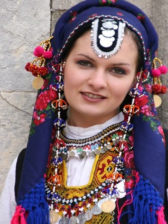 Diseño de cabeza búlgara Tikka