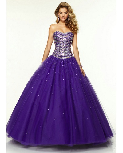 Vestido de fiesta de princesa púrpura