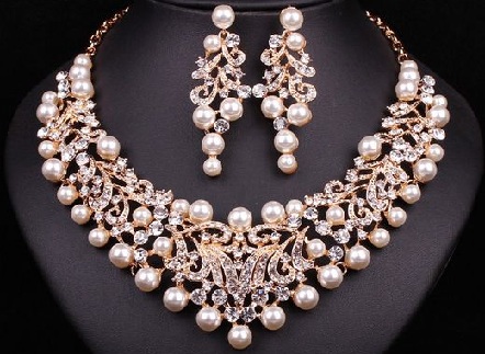 Set di gioielli con perle da sposa