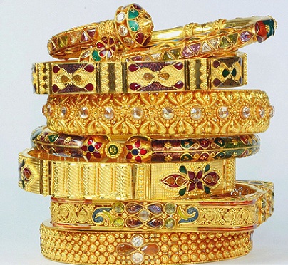Gioielli da sposa con braccialetti in oro