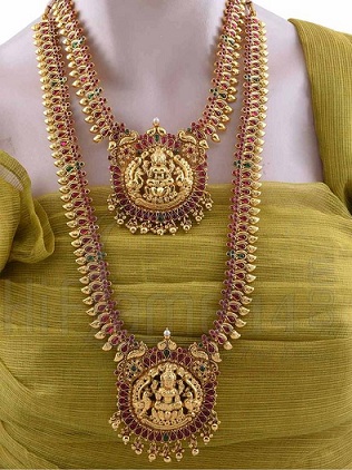 Set di gioielli da sposa tradizionali con design Laxmi