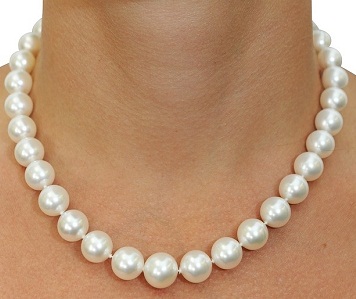 Collana di perle d'acqua dolce bianche