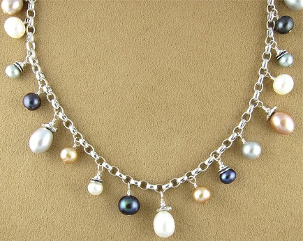Collane di perle e mini perline d'argento per ragazze