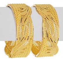 Diseño tradicional de Kangans de oro
