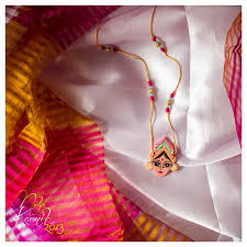 collar-durga-papel-quilling-joyeria-diseños-pintado-a-mano-paper-quilled-durga