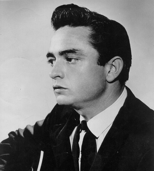 Pompadour clásico de Johnny Cash
