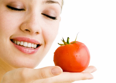 Mascarilla de tomate para pieles grasas