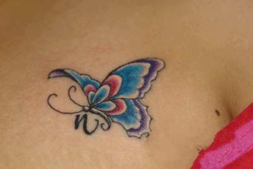 Tatuaje De Mariposa En El Pecho