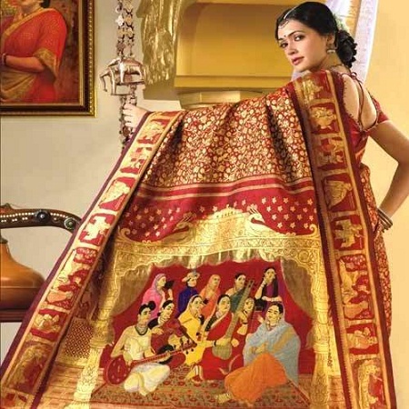 Sari Kancheepuram de seda roja para la colección de bodas
