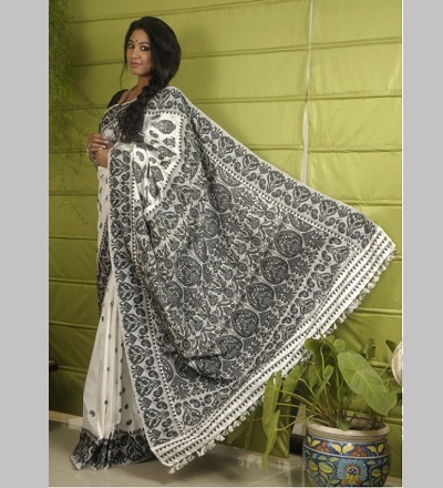 Sari de seda Assam blanco con motivos Kalki