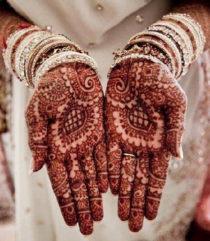 Diseño nupcial de Mehndi para boda