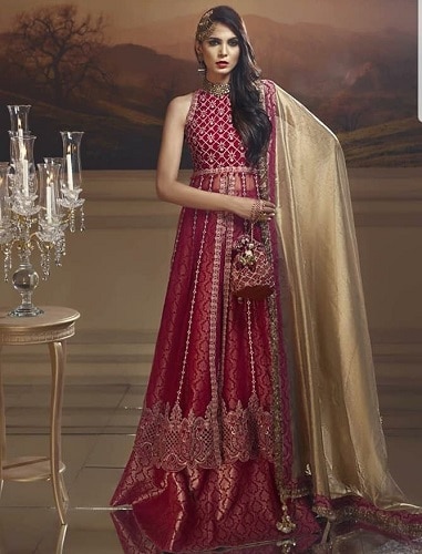 marrone Lehenga