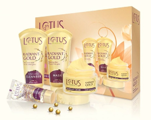 Paquete facial dorado radiante de Lotus Herbals