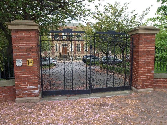 Progettazione del cancello principale della scuola