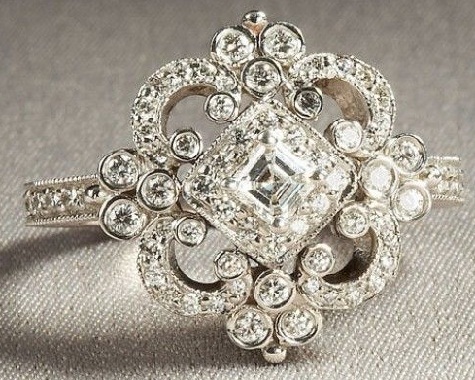 Anello di fidanzamento con diamante vintage