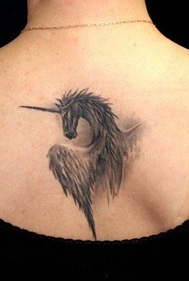 Tatuaje De Unicornio De Fantasía